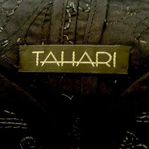 NWOT- TAHARI Jacket Summertime